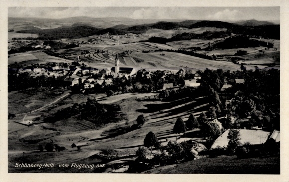 Ak Schönberg in Niederbayern, Fliegeraufnahme
