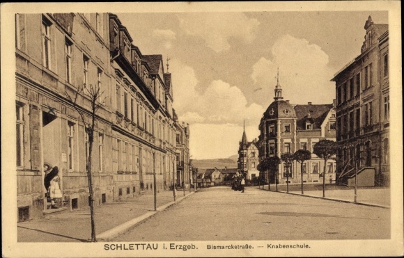 Ak Schlettau in het Erzgebirge, Bismarckstrasse, jongensschool