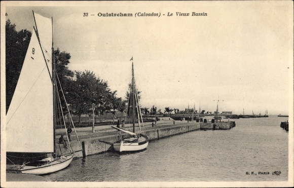 Postcard Ouistreham Calvados, The Old Basin