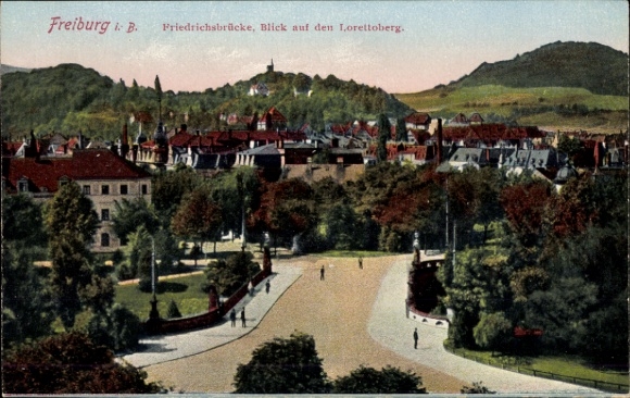 Ak Freiburg im Breisgau, Friedrichsbrücke, Blick auf den Lorettoberg
