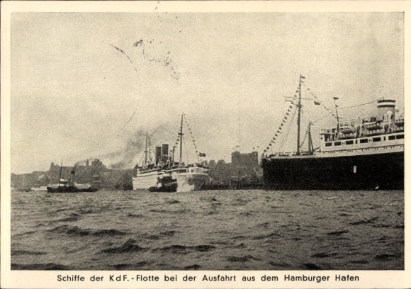 Postcard Ships of the KdF fleet leaving the port of Hamburg, Reichstag 1937