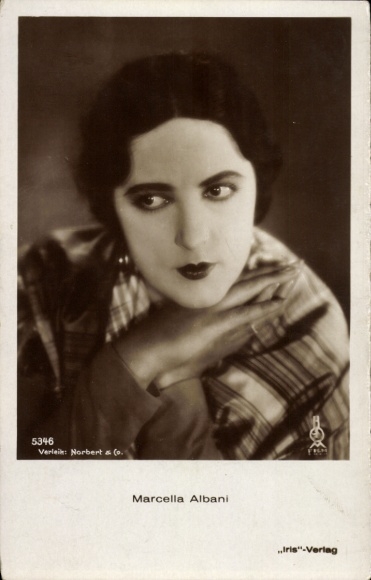 Postcard Actress Marcella Albani, Portrait, Iris Verlag