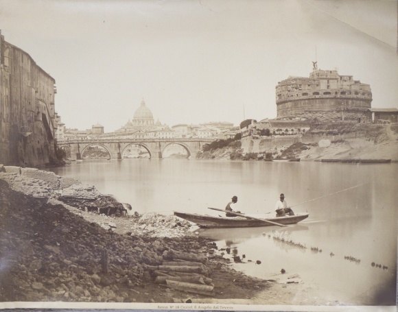 zdjęcie Roma Rzym, ok. 1870 r., Tyber, Zamek Świętego Anioła, Most Anioła, Watykan, Bazylika św. Piotra, wędkarz
