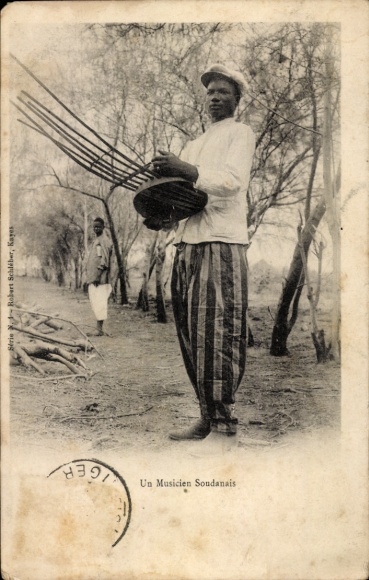Ak Sudanesischer Musiker, Musikinstrument