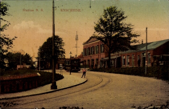 Postcard Enschede Overijssel Netherlands, train station, tram