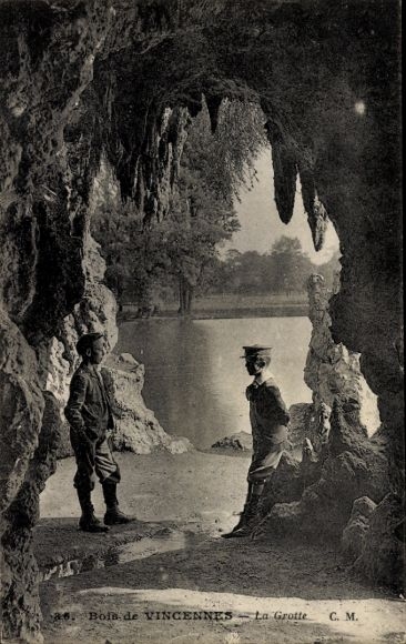 Postcard Paris XII Bois de Vincennes, grotto