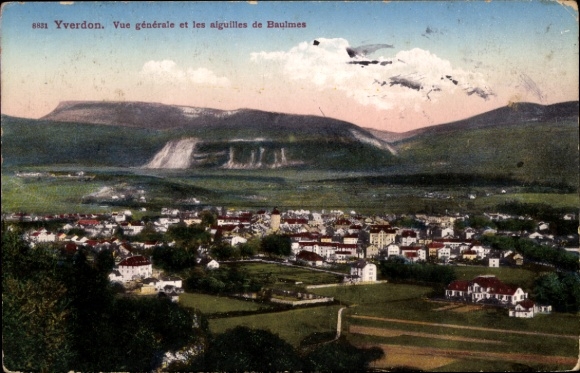 KP Yverdon les Bains Kanton Vaud, widok krajobrazu, góry, widok miasta, chmury