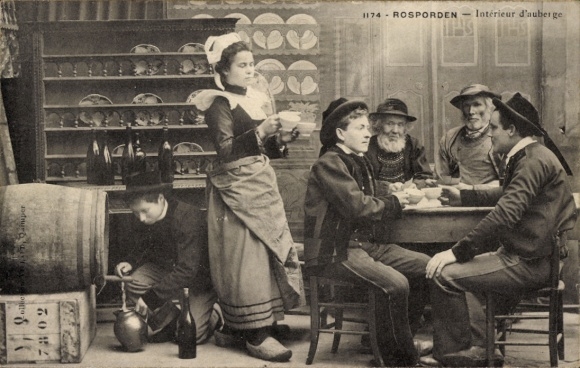 Postcard Rosporden Finistère, Inn Interior