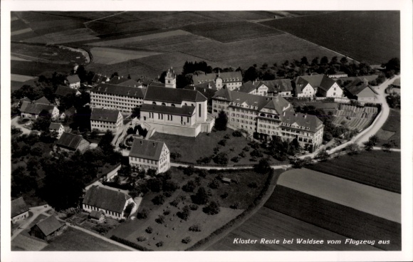 Postcard Reute Bad Waldsee in Upper Swabia Württemberg, aerial photograph of Reute Monastery, scenically surrounded