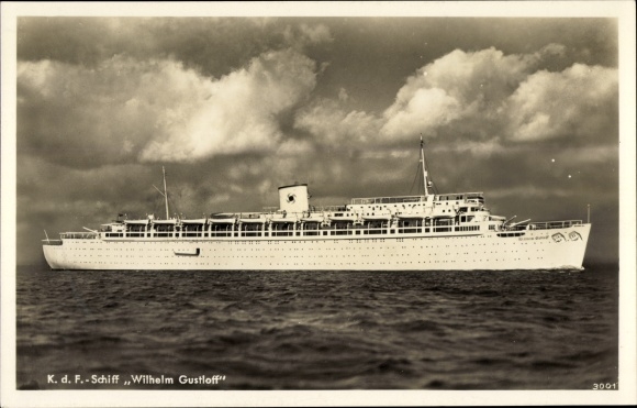 Postcard KdF ship Wilhelm Gustloff, starboard view