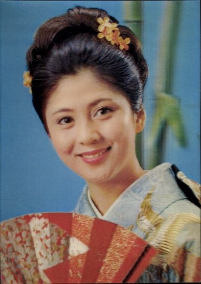 3D Postcard Winking Asian, Fan