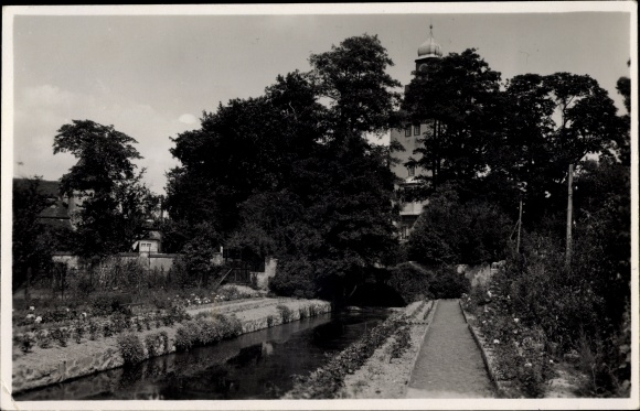Photo Postcard Glaubitz, castle, canal