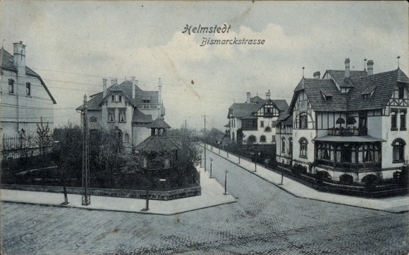 KP Helmstedt w Dolnej Saksonii, Bismarckstraße, domy, widok na ulicę