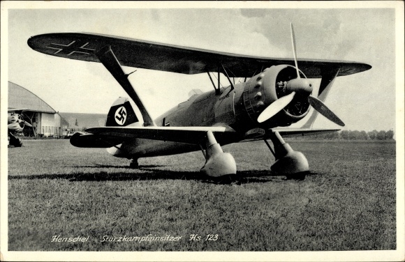 PC Henschel dive bomber Hs 123, Luftwaffe, aircraft