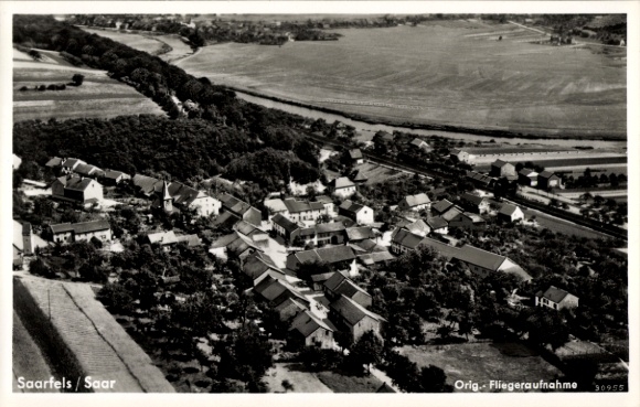 Postcard Saarfels Beckingen in Saarland, aerial photograph of houses, landscape, black and white