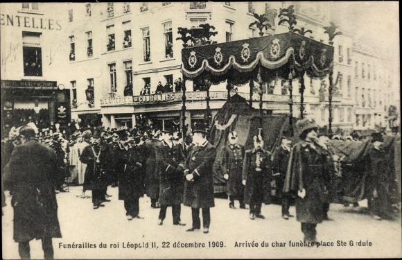 Ak Begräbnis König Leopold II., Ankunft des Trauerzuges, Platz Ste Gudule