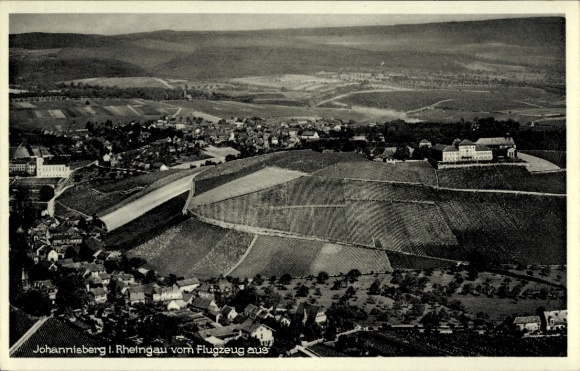 KP Johannisberg Geisenheim am Rhein Hesse, aerial view of Johannisberg, vineyards, airplane