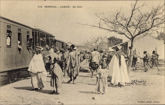 Postcard Dakar Senegal, En Gare