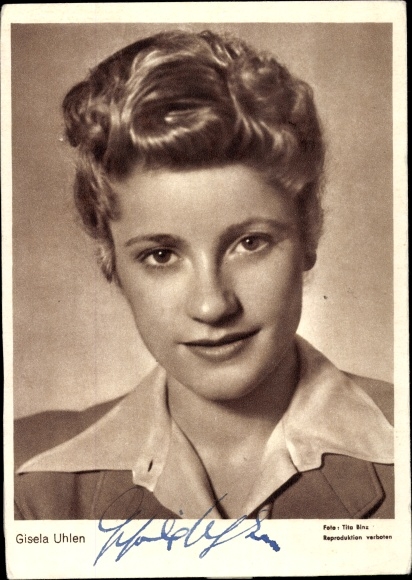 Postcard actress Gisela Uhlen, portrait, autograph