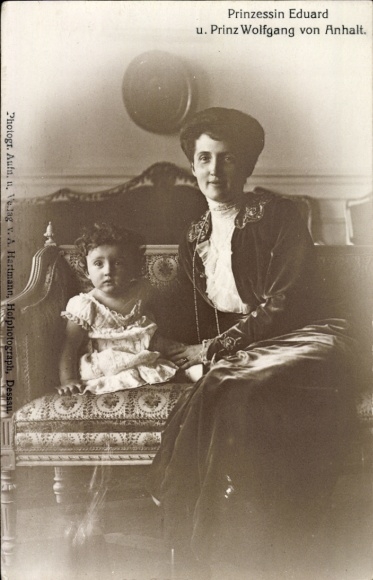 Postcard Princess Edward, Louise of Saxe-Altenburg, Prince Wolfgang of Anhalt