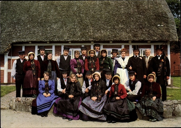 Postcard Lamstedt in Lower Saxony, folk dance and traditional costume group