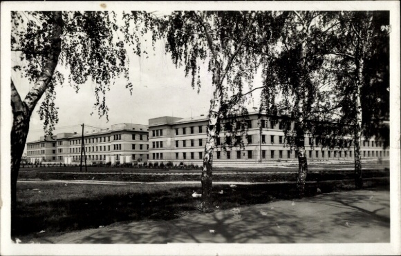 Postcard Pardubice Pardubice city, Masarykovy barracks