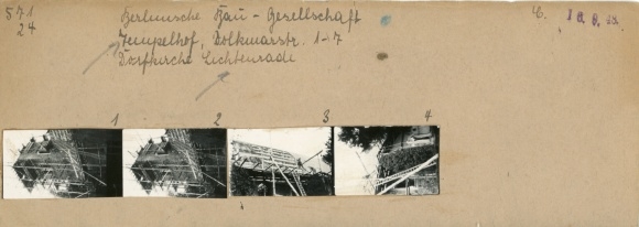 Kontaktabzug Fotos Berlin Tempelhof Lichtenrade, Dorfkirche, Baugerüst, 4 Fotos ca. 4x2 cm