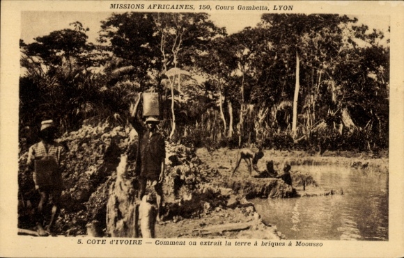 Ak Maoussa Côte d&#39;Ivoire Elfenbeinküste, Kommentar zu extrait la terre à briques