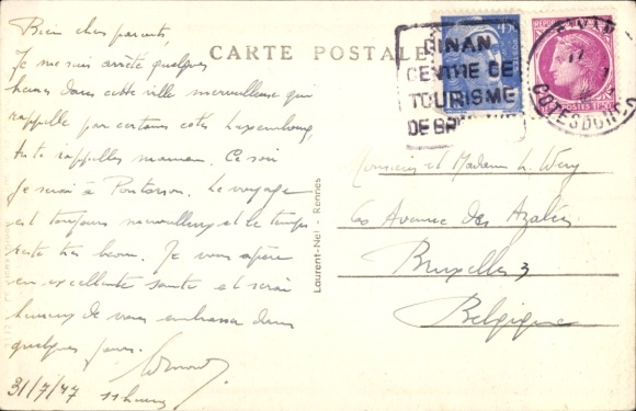 Postcard Dinan Côtes-d'Armor, variety of old houses, cobblestone street, shops