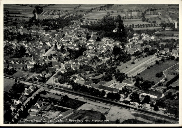 Postcard Langenbrücken Bad Schönborn in Baden, aerial view of Langenbrücken, city view, many houses