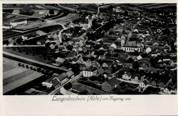 Postcard Langenlonsheim on the Nahe Pfalz, aerial view of many houses, rural surroundings