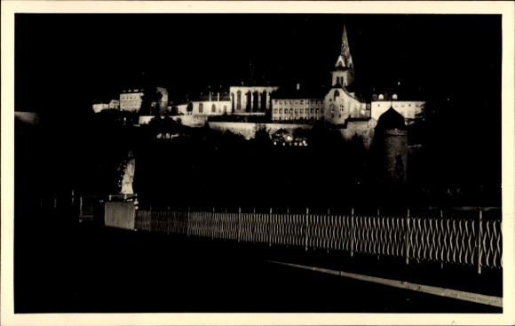 Ak Warburg in Westfalen, Nachtaufnahme einer Stadt, Burg, Kirche, Warburg