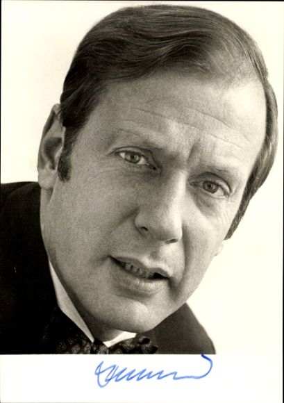 Photo Dr. Klaus von Dohnanyi, Federal Minister, autograph