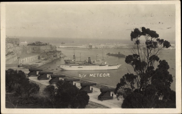 foto Ak Duits oorlogsschip, dubbele schroef stoomboot Meteor, cruiseschip Bergen Noorwegen