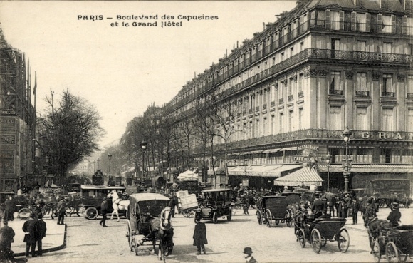 Postcard Paris IX Boulevard de Capucines, Boulevard des Capucines and the Grand Hotel