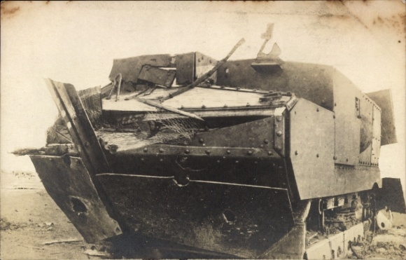 foto Ak Engelse tank, tank, vernietiging
