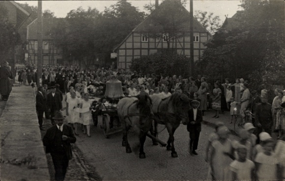 Photo Postcard Gifhorn in Lower Saxony, parade, consecration of bells
