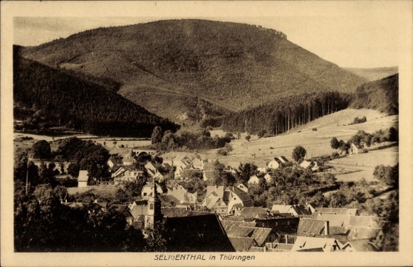 KP Floh Seligenthal w Turyngii, panorama miasta, góry, las