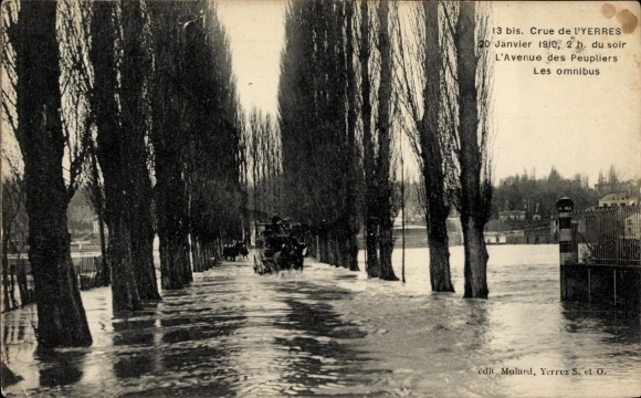 Ak Yerres Essonne, Overstroming in Avenue des Peupliers