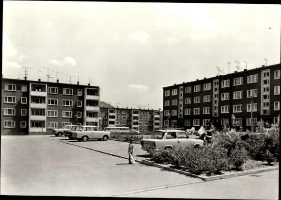 Postcard Kahla im Saale Holzland District Thuringia, new buildings, cars, parking