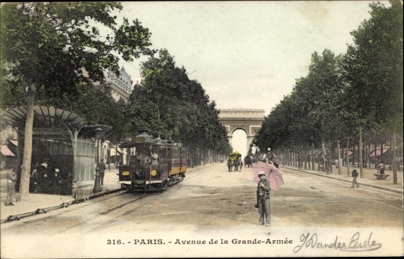 Ak Paris VIII, Triomfboog, Arc de Triomphe, Avenue de la Grande Armée, Tram