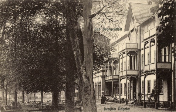Ak Georgenthal in Thüringen,  Pensflon Daheim,  Architektur, Bäume