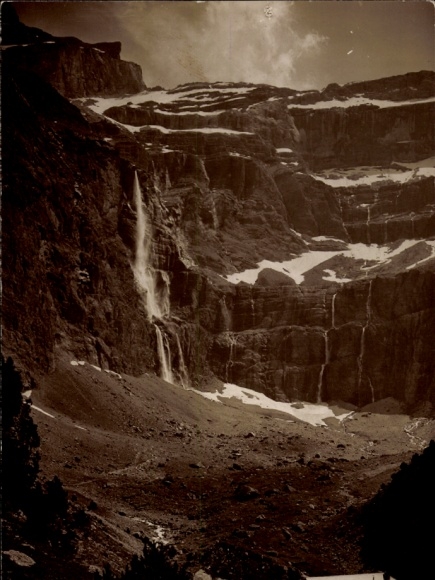 Ak Gavarnie Hautes Pyrénées, Cirque de Gavarnie, Wasserfall