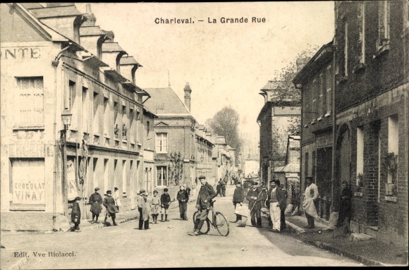 Postcard Charleval Eure, La Grande Rue