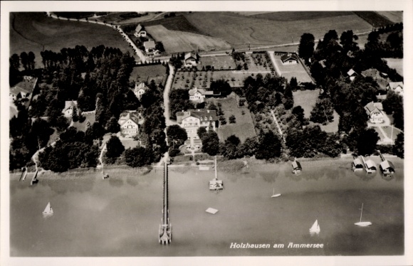 Ak Holzhausen Utting am Ammersee Bayern, Luftaufnahme von Holzhausen, Ammersee, Strandhotel, mehr