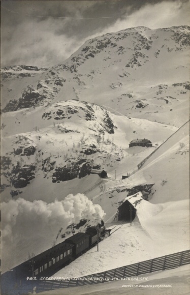 Postcard Vatnahalsen Myrdal Norway, train station, railway