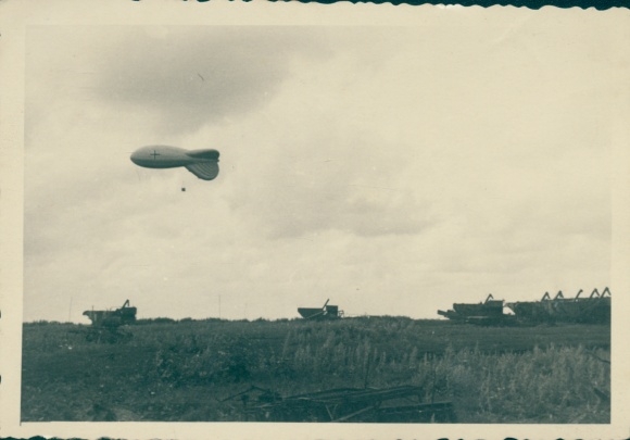 Photo Sakharowka Russia, German captive balloon, Wehrmacht
