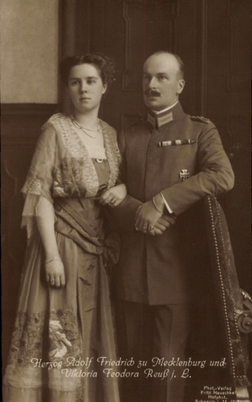 Ak Herzog Adolf Friedrich zu Mecklenburg Schwerin, Viktoria Feodora Reuss j.L.