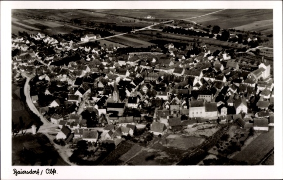 Ak Baiersdorf in Midden-Franken, luchtfoto in zwart-wit, veel huizen