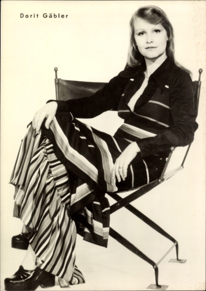 Foto Ak Schauspielerin Dorit Gäbler, Portrait